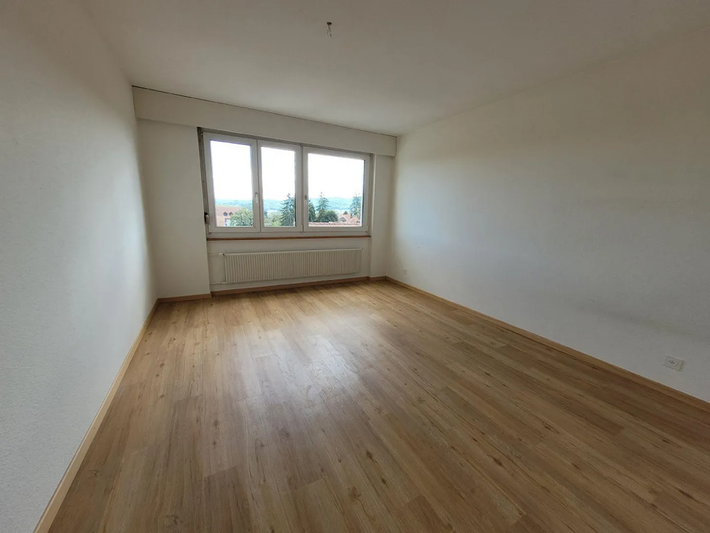 Helle 6-Zimmer-Wohnung in Lostorf - Foto 5 von 8