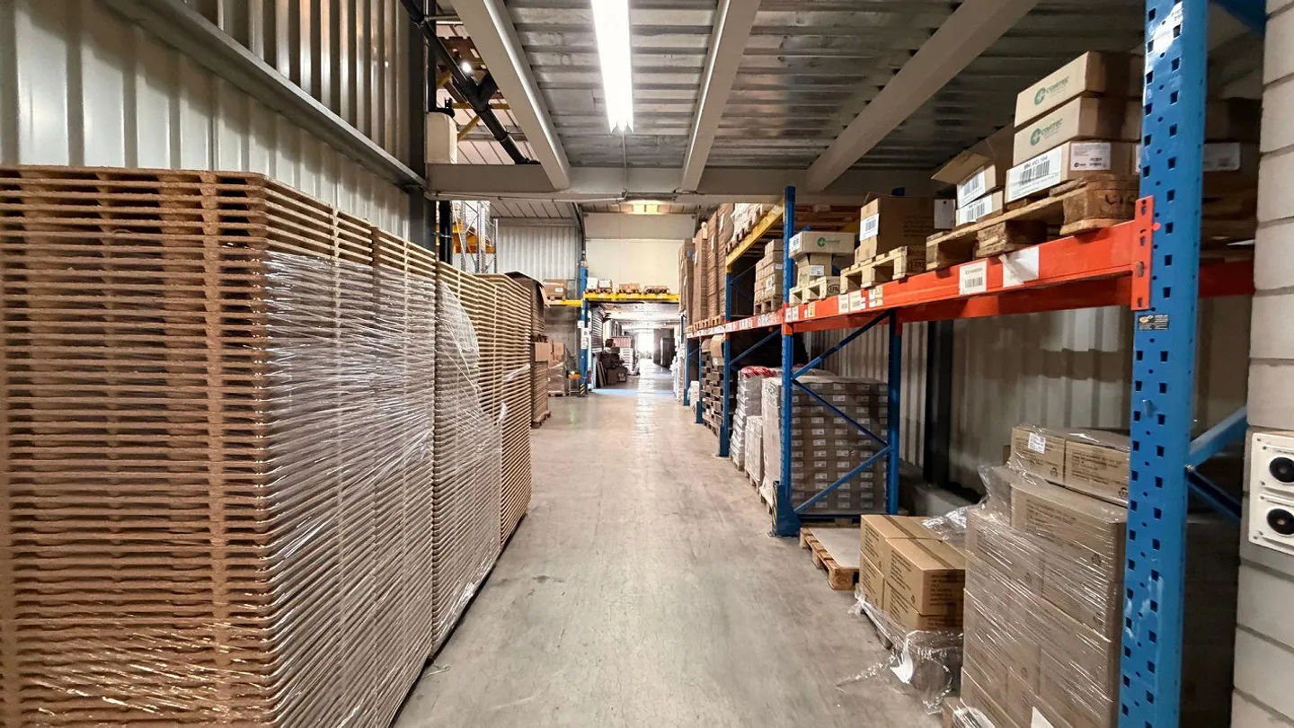 Central storage space for rent in the industrial area of Burgdorf - Photo 8 of 12