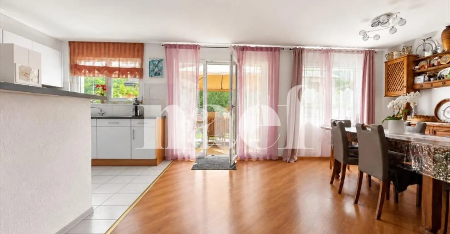 Semi-detached house with 6.5 rooms in a quiet residential area for sale in Collombey-Muraz - Photo 6 of 12