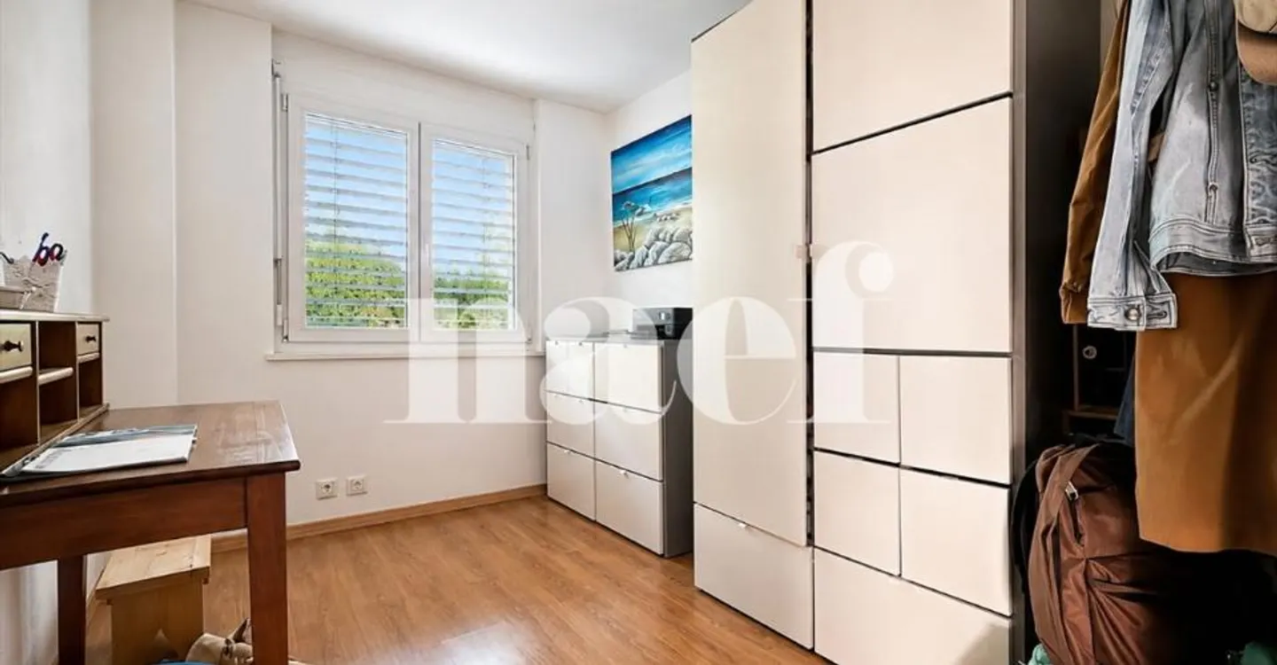 Semi-detached house with 6.5 rooms in a quiet residential area for sale in Collombey-Muraz - Photo 8 of 12