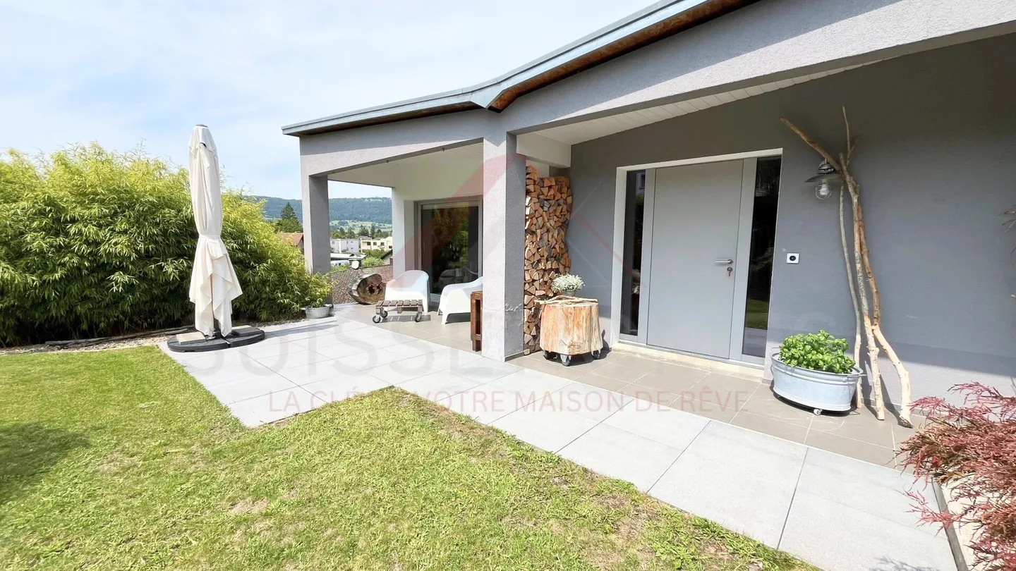 Selten in Bassecourt: helles Villa mit 146 m², Whirlpool, Terrassen und außergewöhnlichem Panorama - Foto 11 von 14