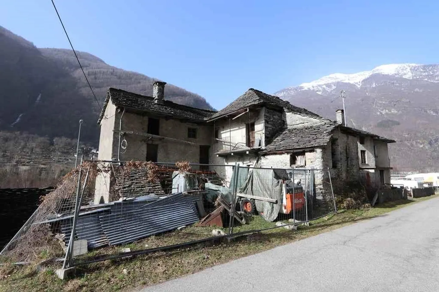 Charming Renovation Project in Cevio - Photo 1 of 12