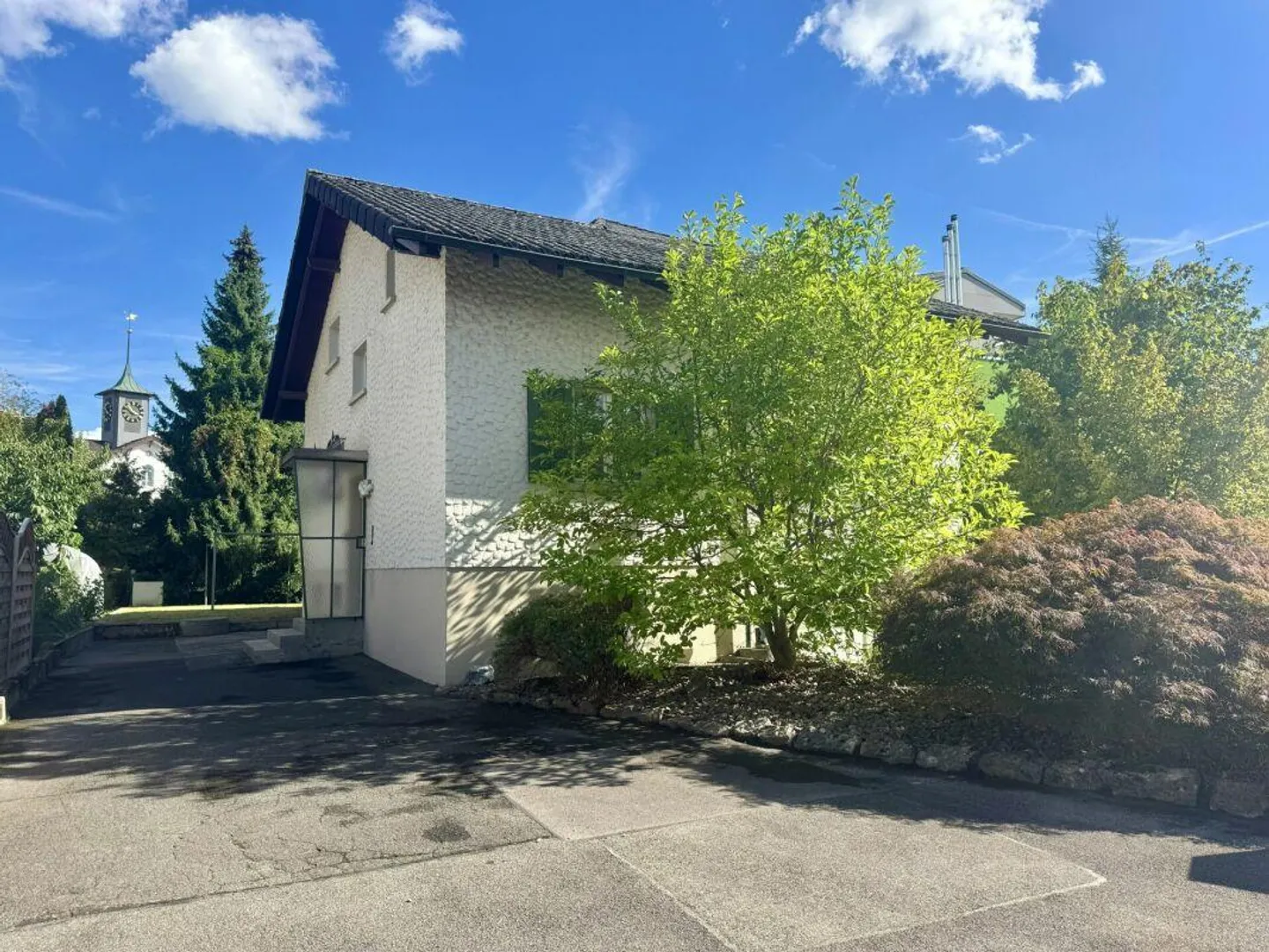 Maison individuelle avec potentiel à vendre - Photo 1 sur 13