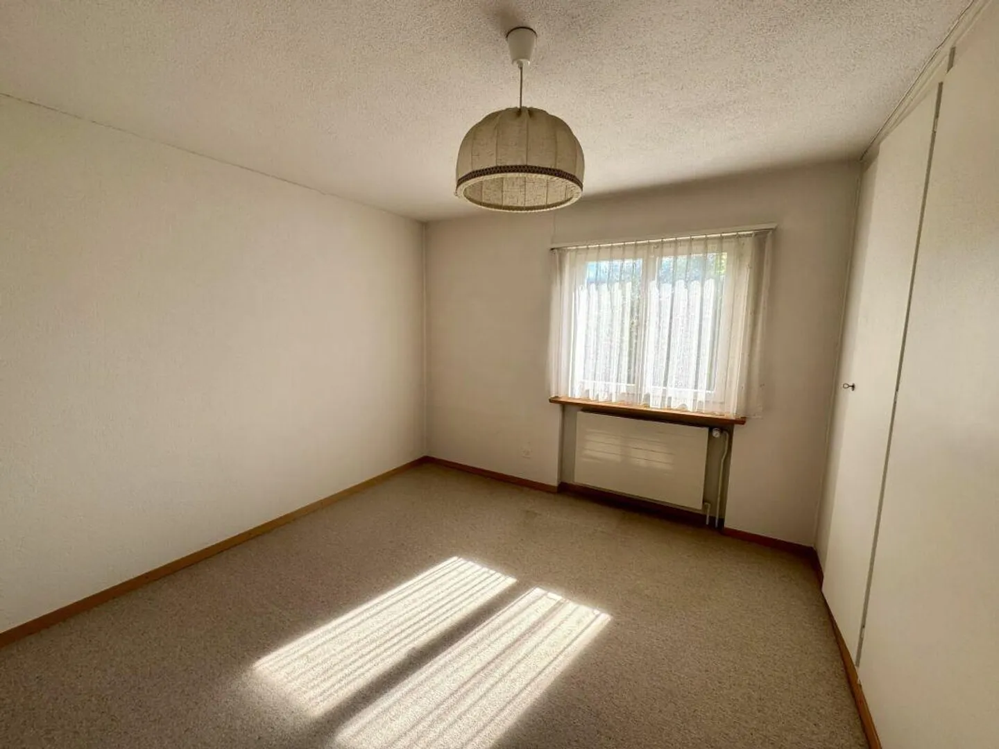 Maison individuelle avec potentiel à vendre - Photo 8 sur 13