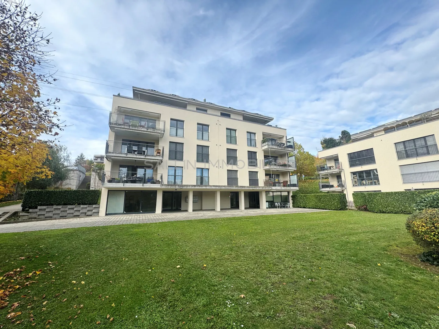 Spacious 4-room apartment on the upper ground floor with 1 parking space. - Photo 1 of 6