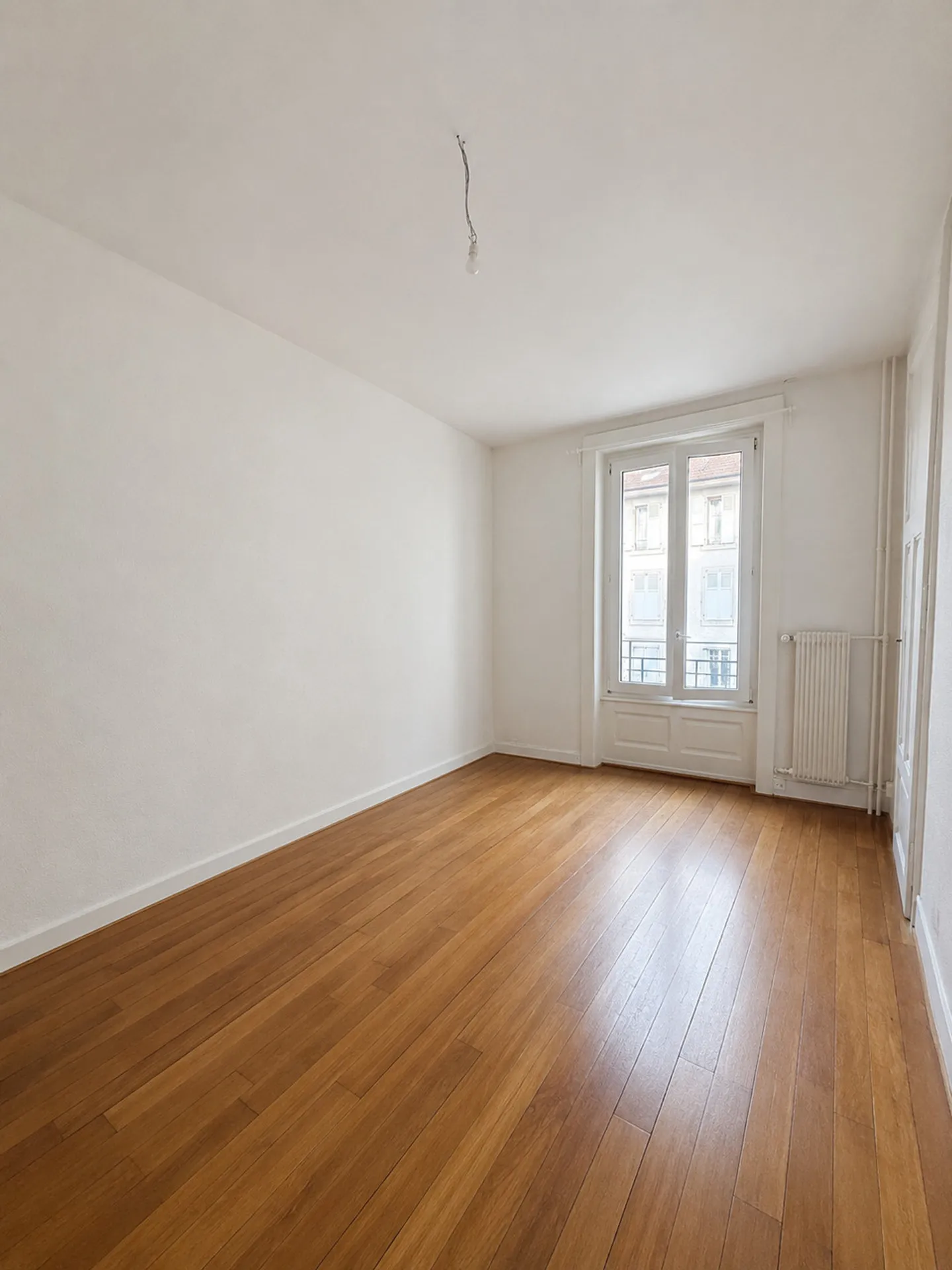 Grand studio à Lausanne – Situation idéale et environnement calme - Photo 1 sur 4