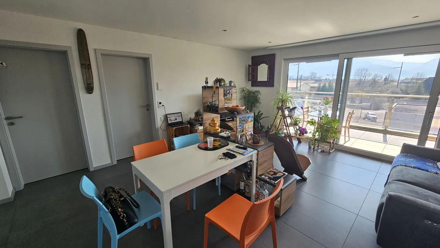 Bel Appartement Près du Centre - Photo 3 sur 10