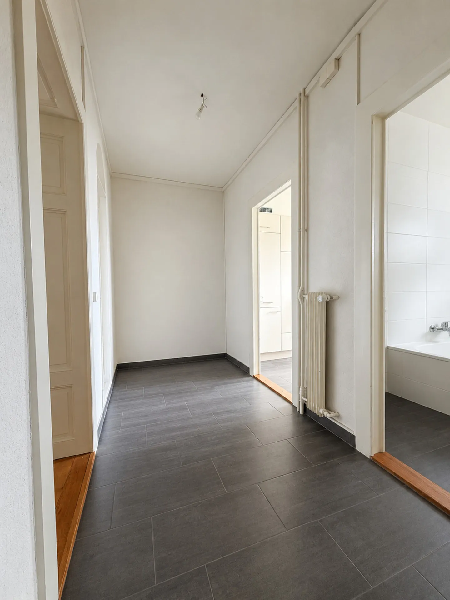 Grand studio à Lausanne – Situation idéale et environnement calme - Photo 2 sur 4