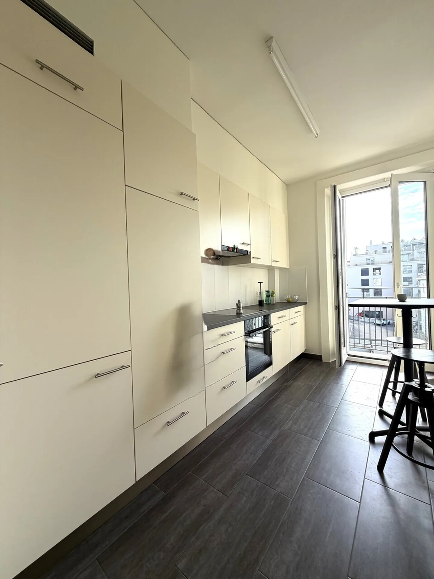 Grand studio à Lausanne – Situation idéale et environnement calme - Photo 4 sur 4