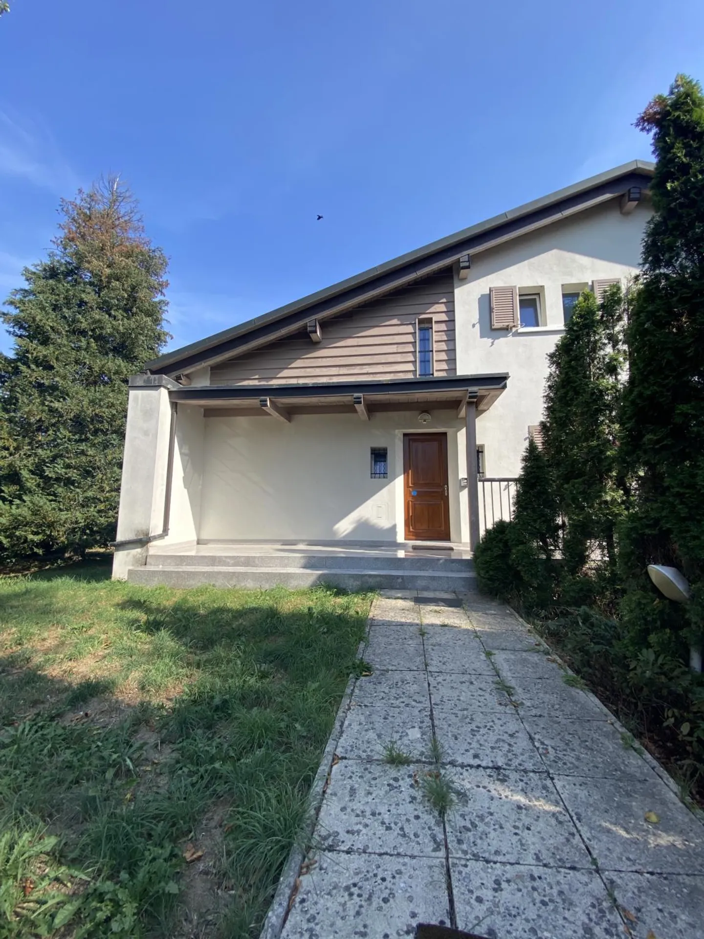 Superbe villa familiale individuel avec grand jardin à Cointrin - 2'890'000.-- - Photo 7 sur 7