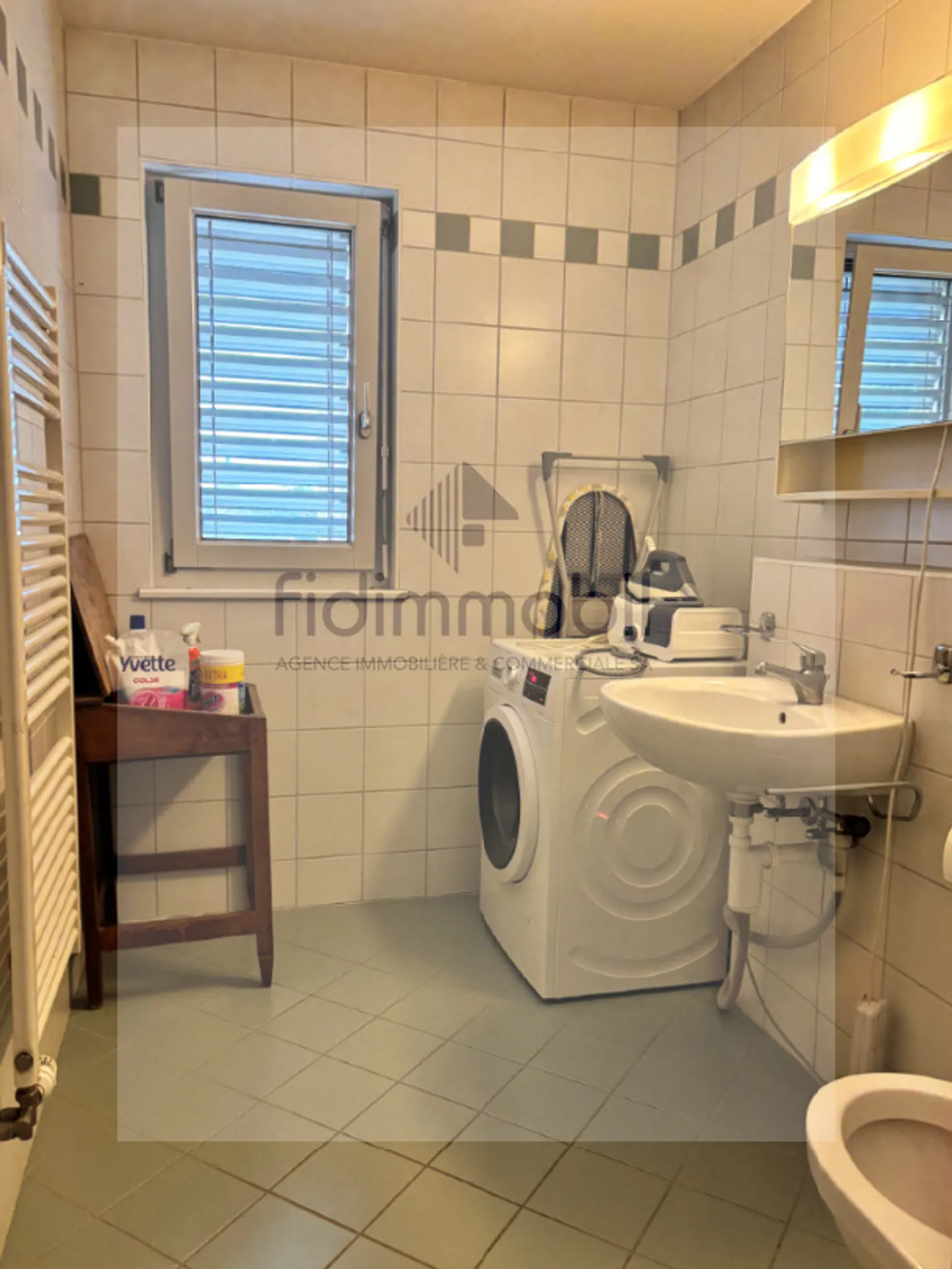 NICE ACCOMMODATION CLOSE TO ALL AMENITIES - Photo 5 of 8