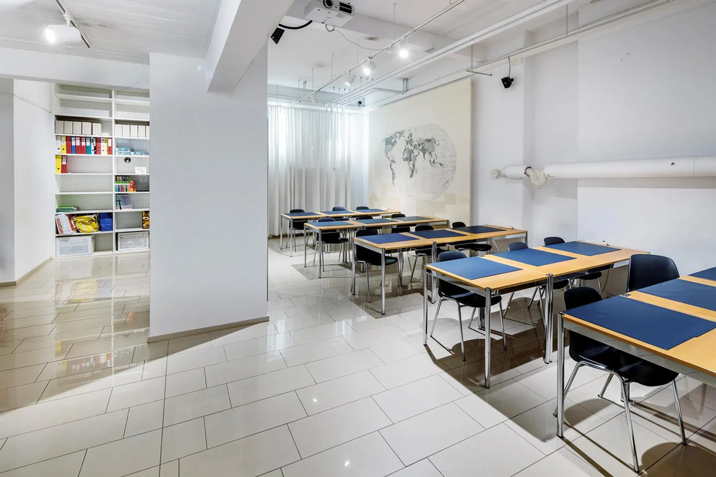 Commercial premises in a prime location! - Photo 9 of 11