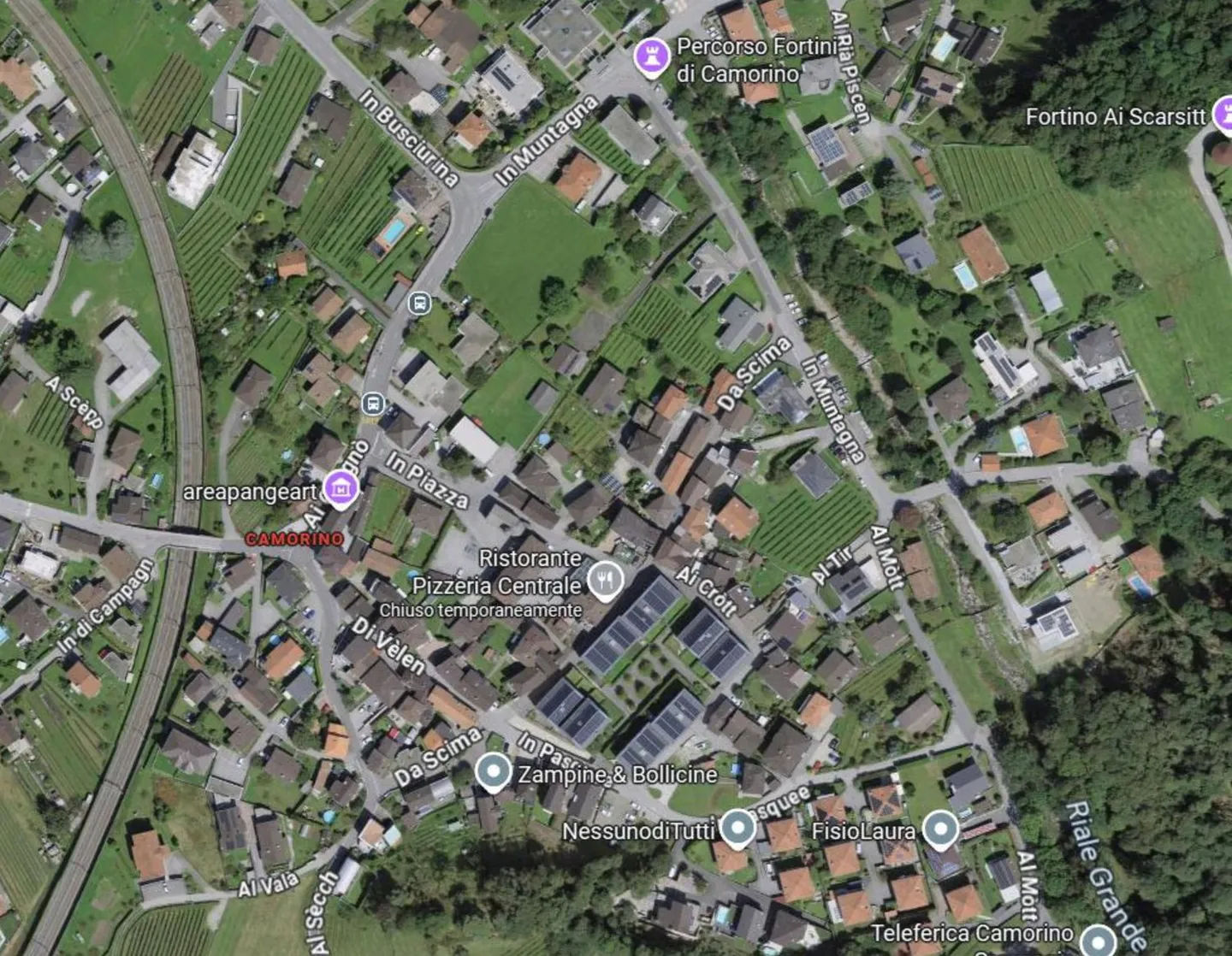 Terrain constructible dans une zone résidentielle R3 à Camorino - Photo 1 sur 1