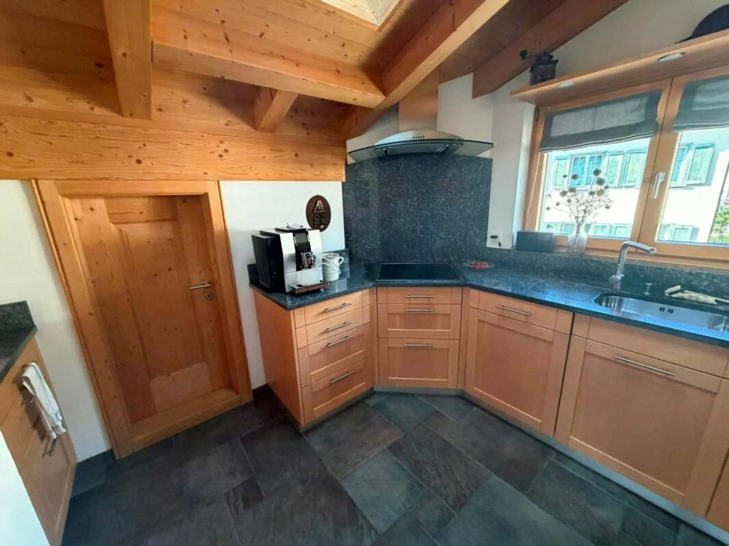 3.5-Zimmer-Dachwohnung - Foto 3 von 7