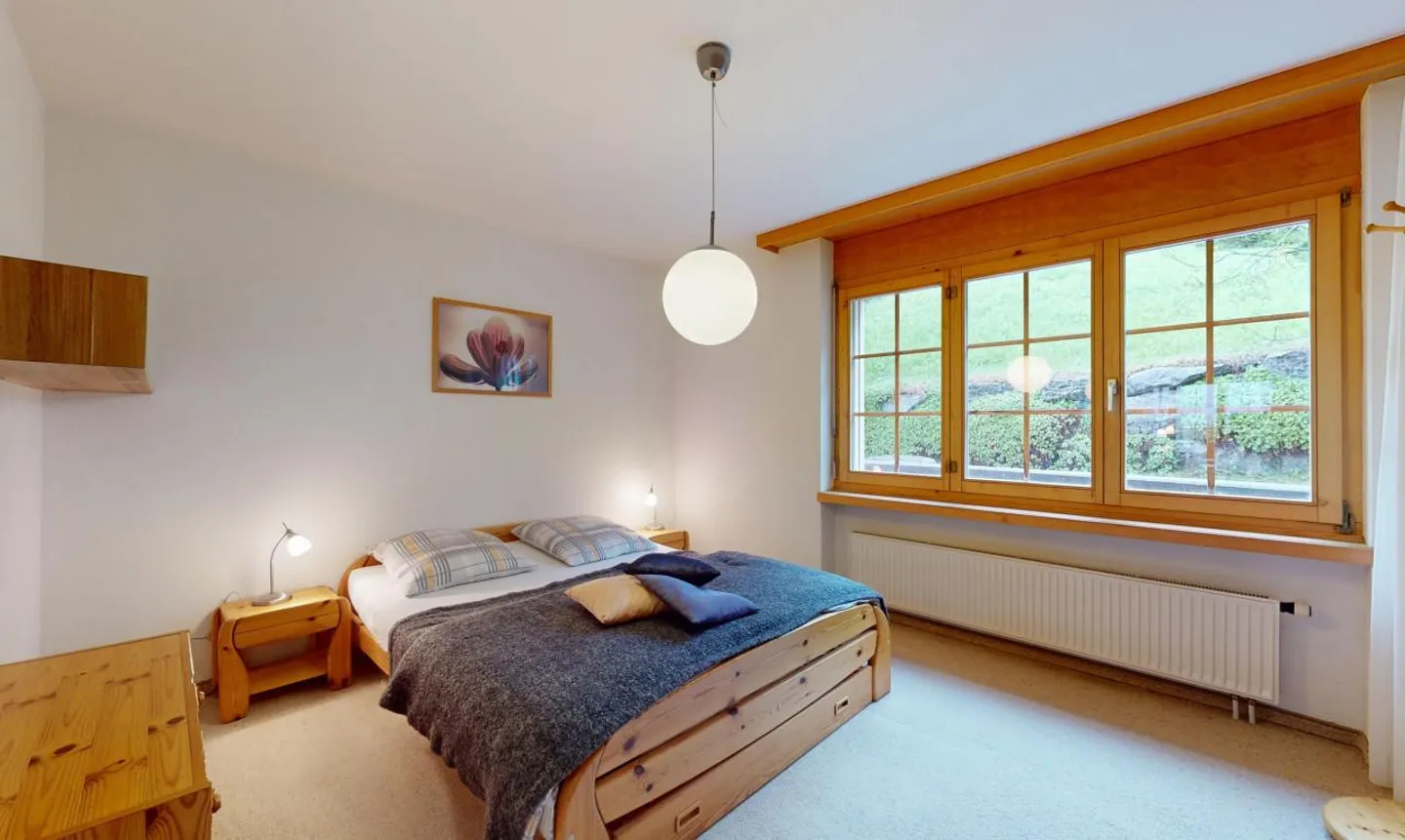 Appartement ensoleillé de 3½ pièces avec vue sur les montagnes au cœur de Grächen - Photo 8 sur 13