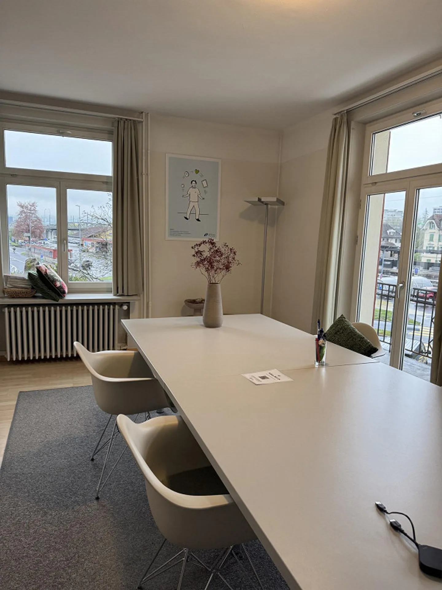 Espace de bureau dans un bon emplacement - Photo 1 sur 7