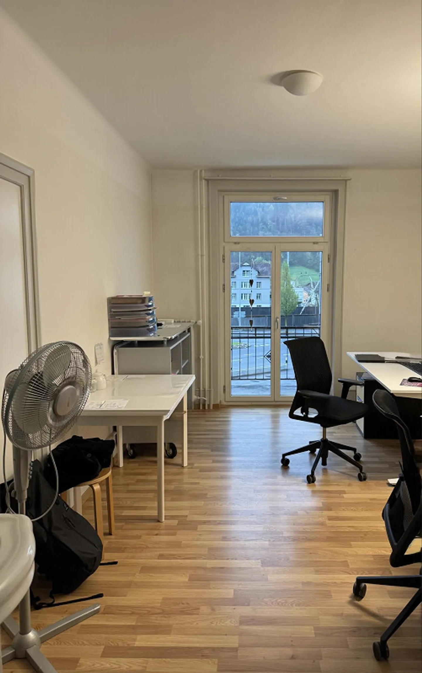 Espace de bureau dans un bon emplacement - Photo 3 sur 7