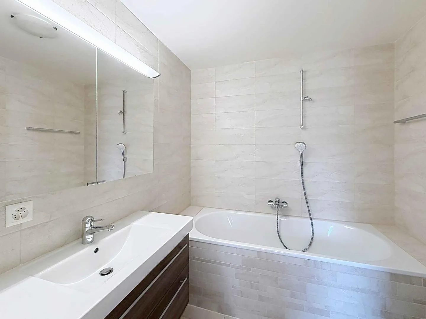 Terraced House 6 Rooms - Photo 7 of 13