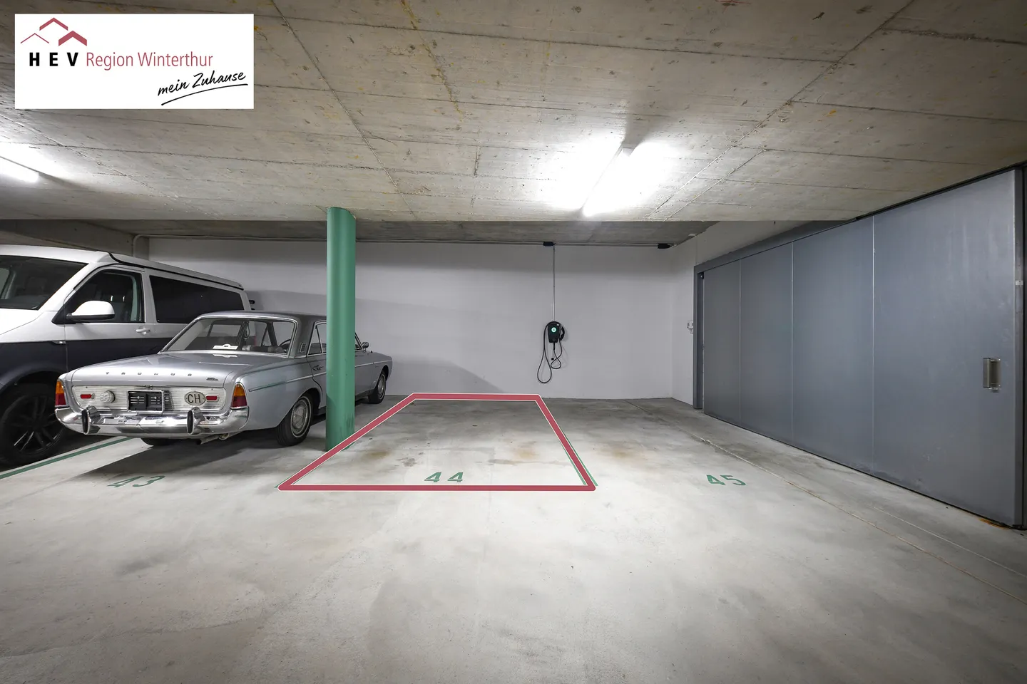 New Condition with Style - Photo 8 of 8