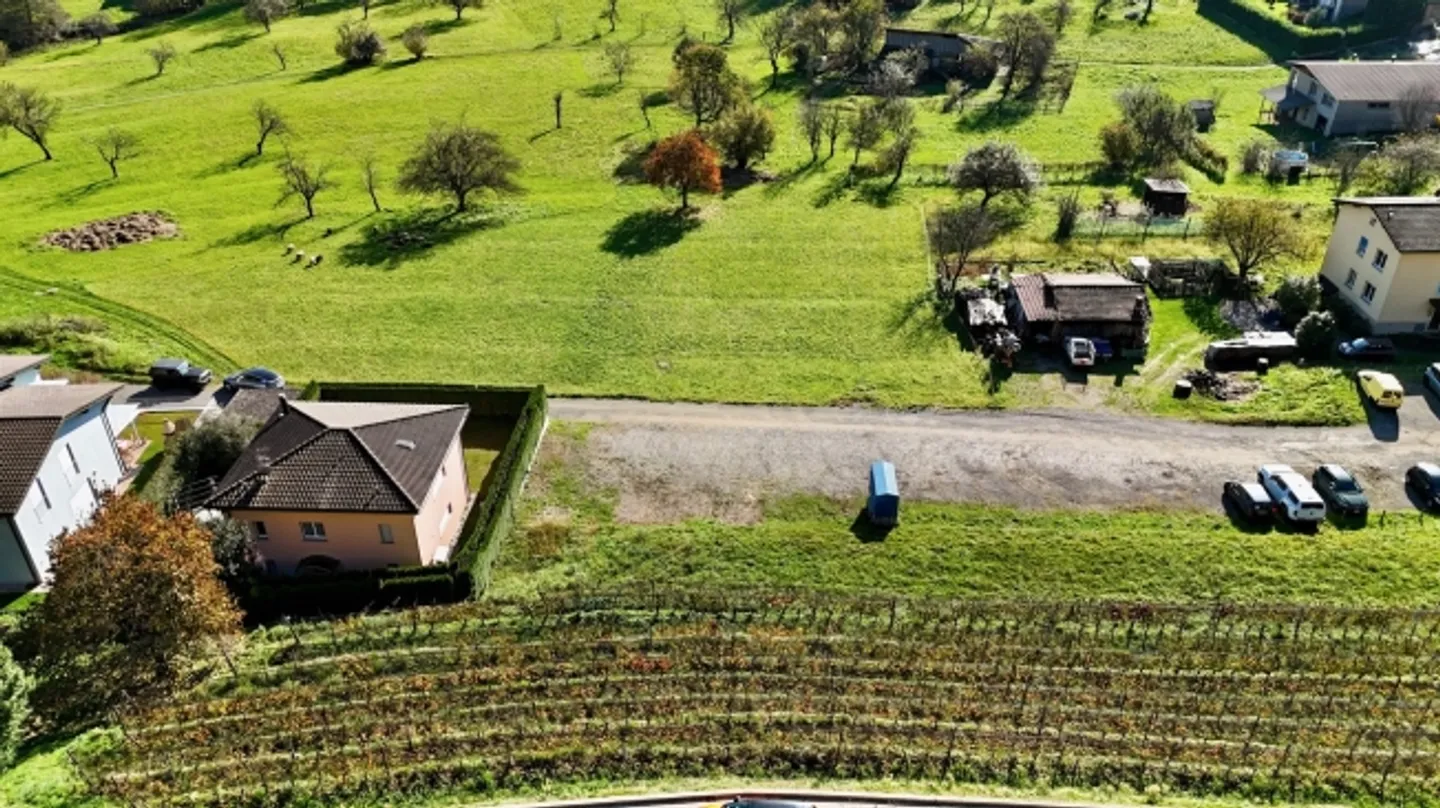 Elegant villa with panoramic views and expansion potential - Photo 4 of 15