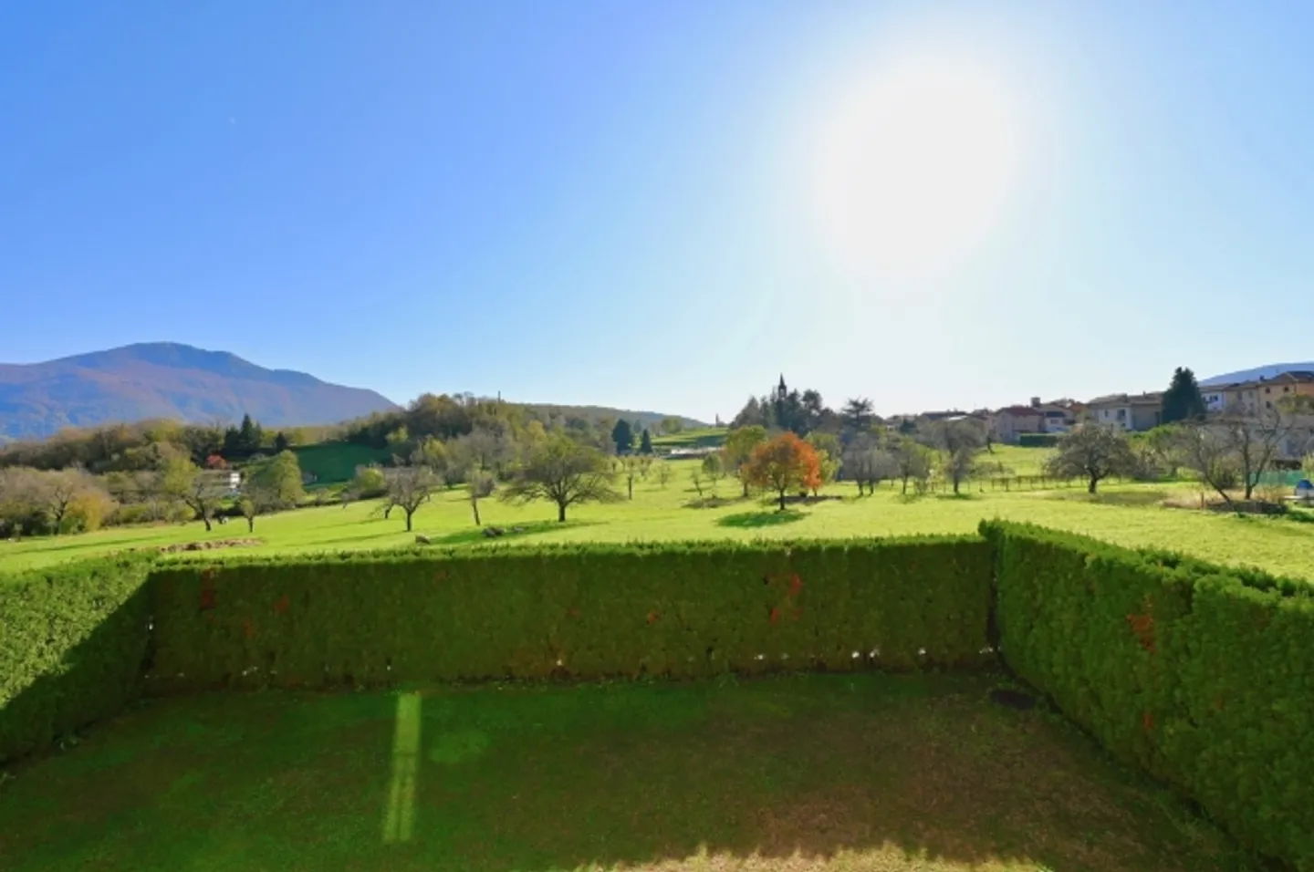 Elegant villa with panoramic views and expansion potential - Photo 5 of 15