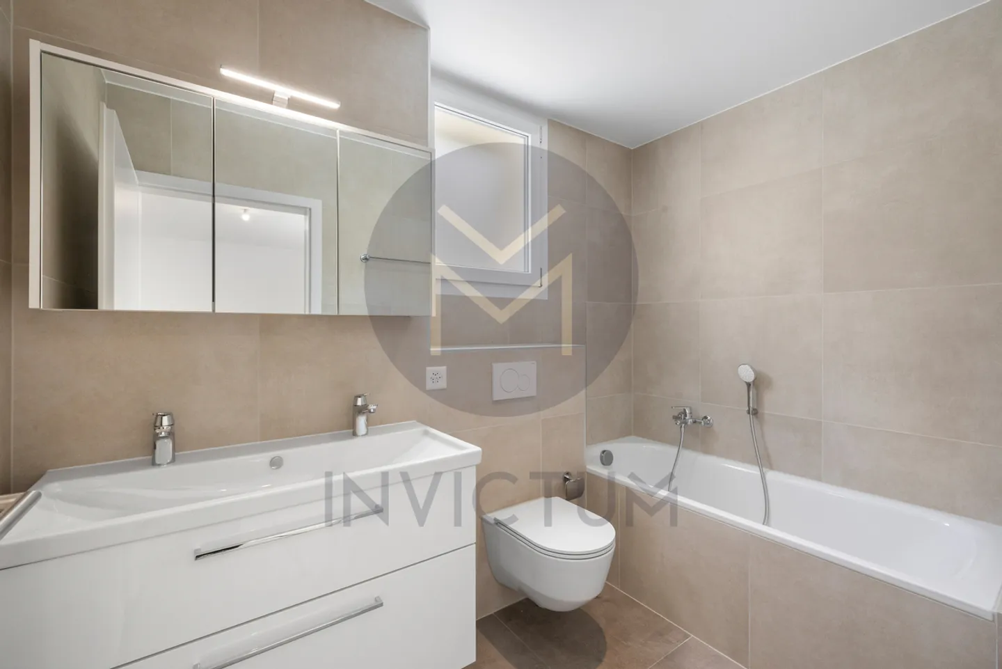 Wunderschöne 4,5-Zimmer-Wohnung von 138 m² mit geräumiger Loggia in den Höhenlagen - Foto 10 von 11