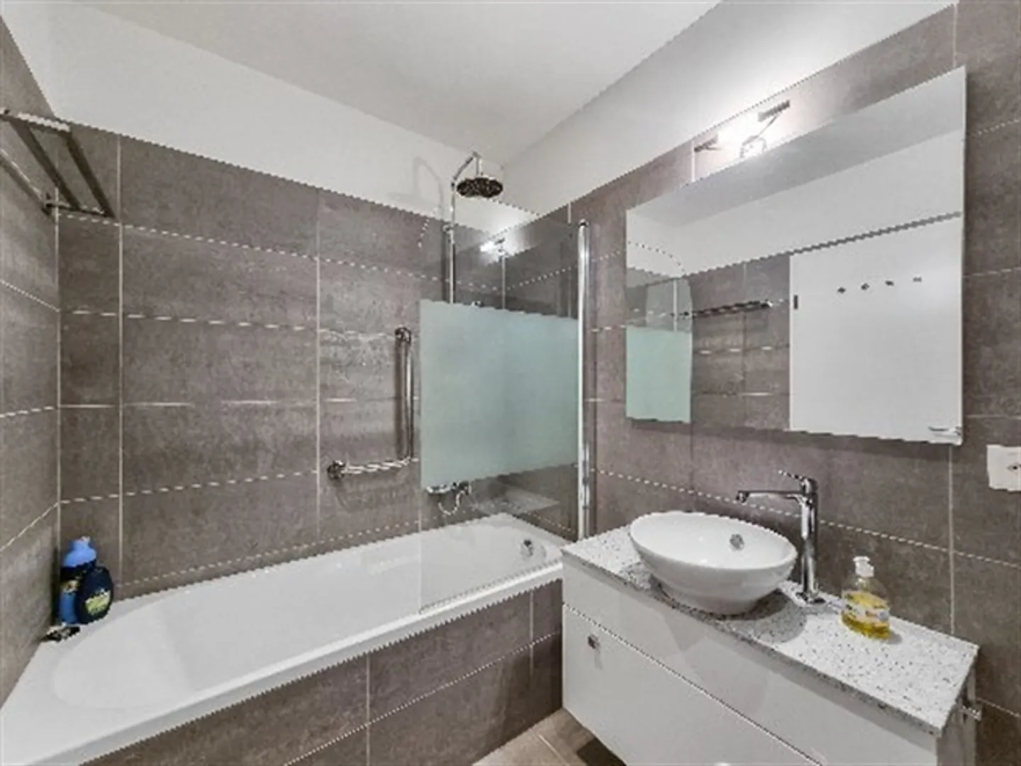 Paradiso - appartamento moderno e arredato con 2,5 stanze - Foto 6 di 11