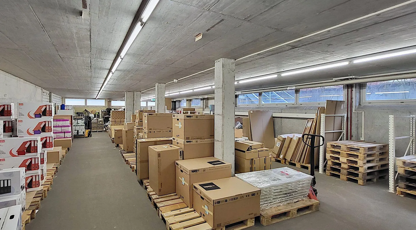 Espace de vente attrayant dans un quartier passionnant - Photo 4 sur 9