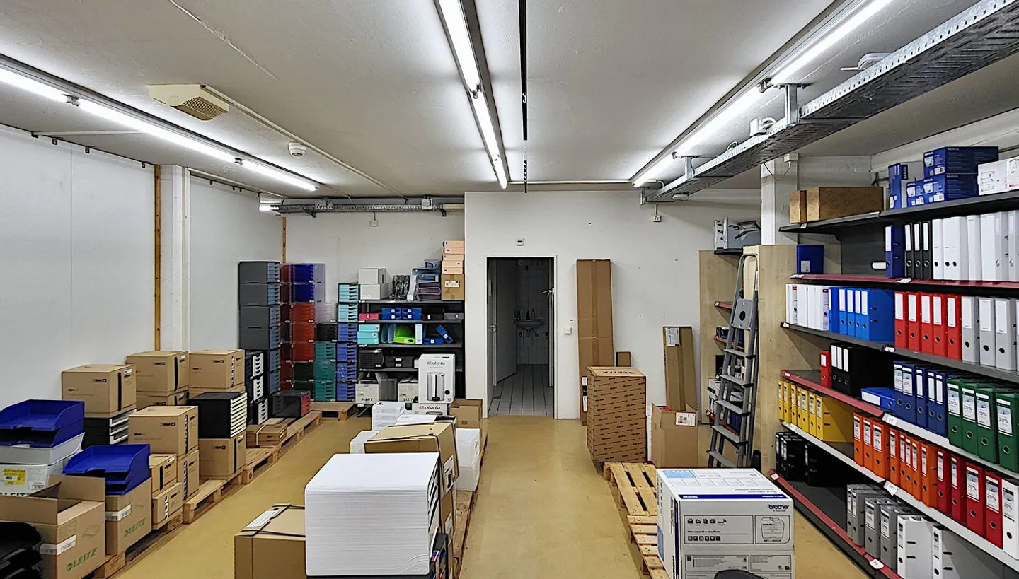 Espace de vente attrayant dans un quartier passionnant - Photo 5 sur 9