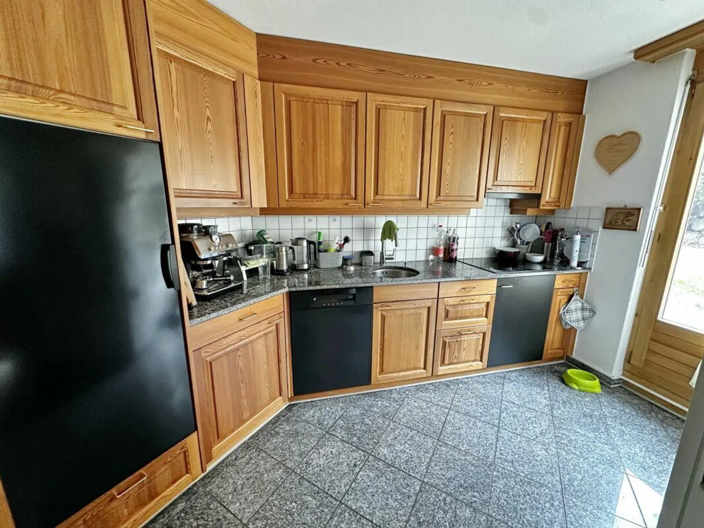 Appartamento di 4,5 stanze in posizione centrale a Zuoz - Foto 2 di 8