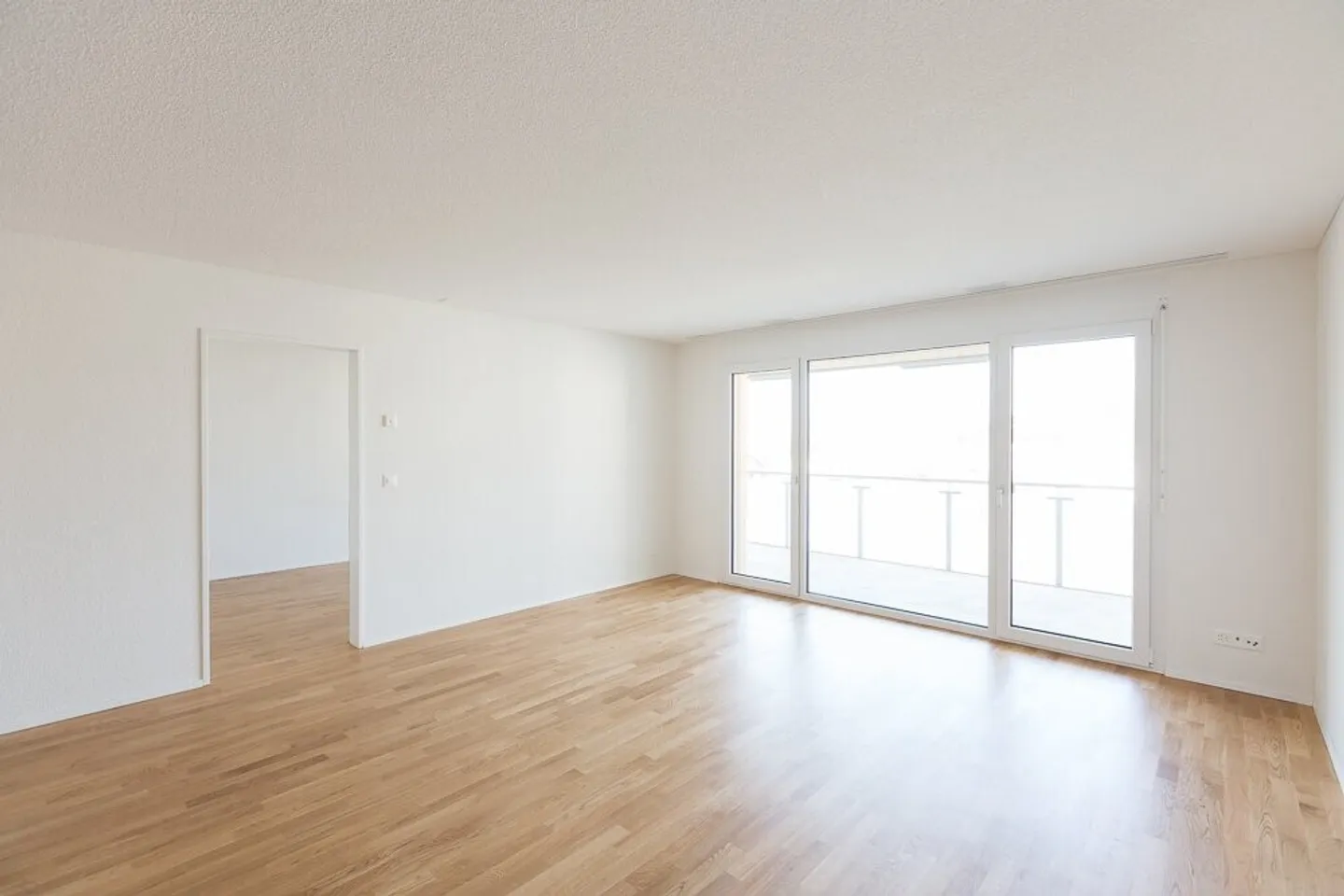 Beaux appartements de 2,5 pièces, 58 m2 incluant la tour de lavage - Photo 3 sur 9