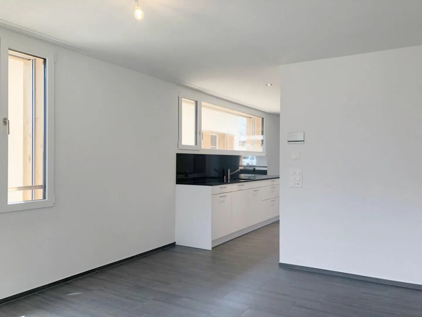 moderne 3.5-Zi. Wohnung im idyllischen Seewis - Foto 3 von 13