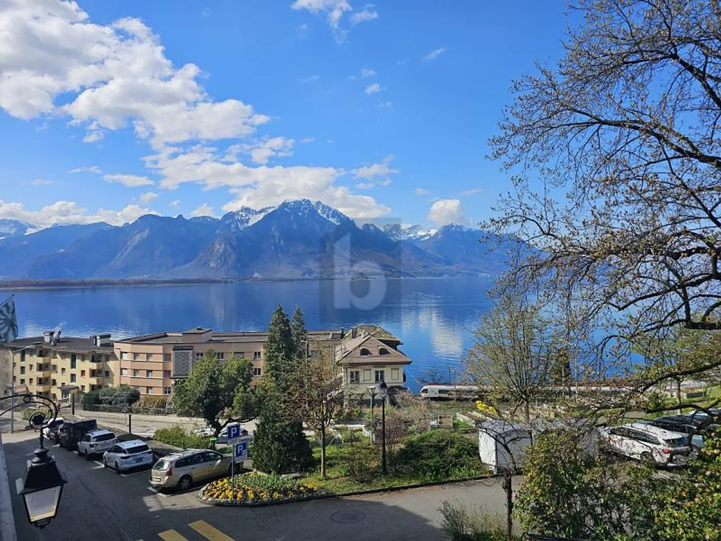 Edificio residenziale in affitto - Foto 1 di 6