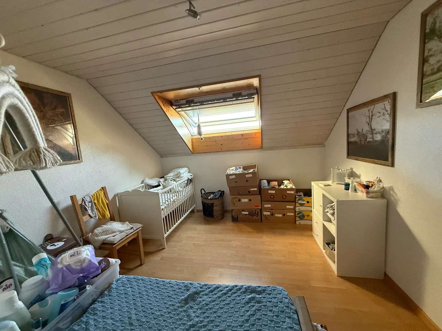 Charming 4.5-Room Apartment with Fireplace and Balcony in Bözberg - Photo 8 of 16