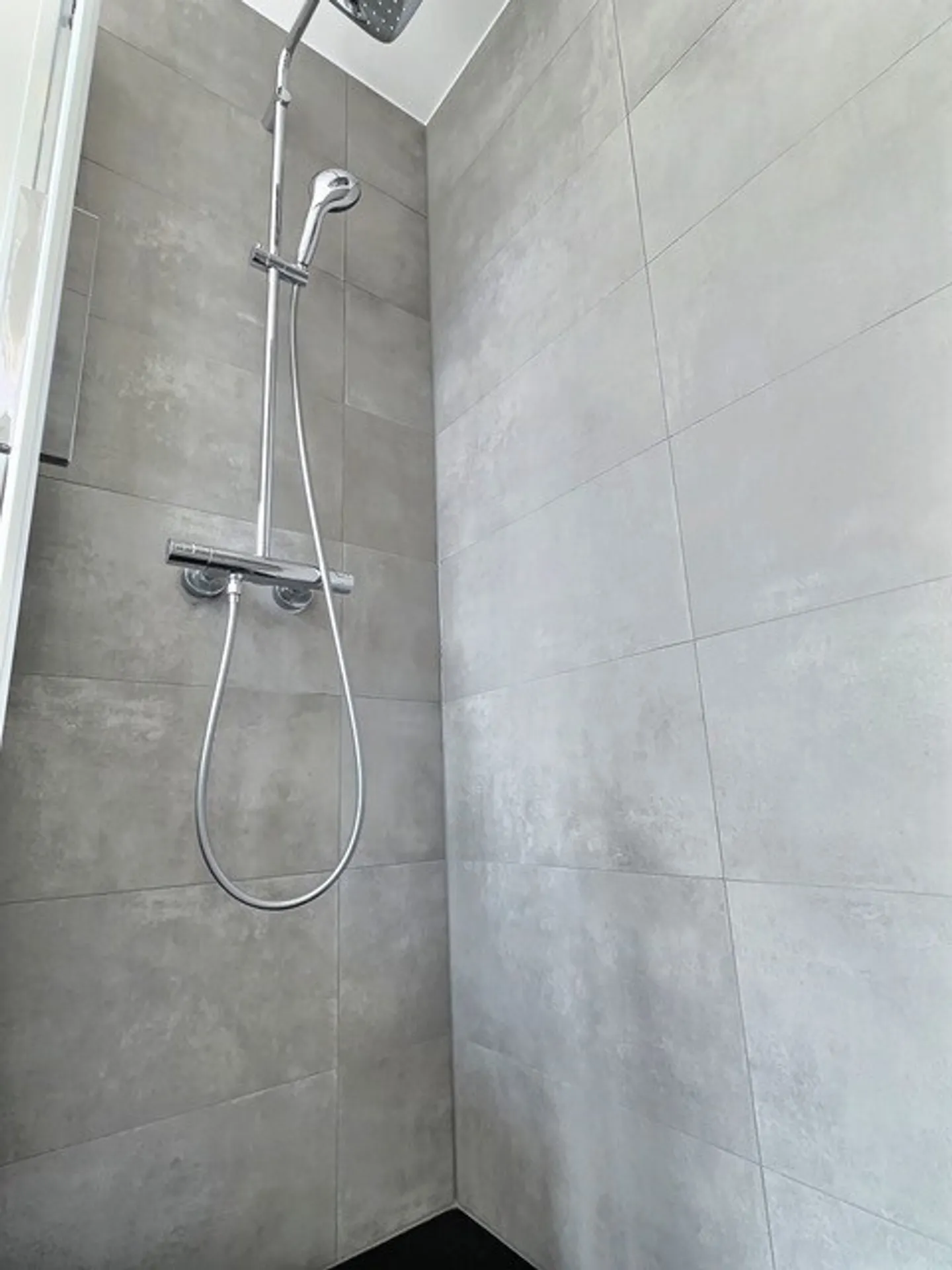 Magnifico monolocale nuovo di alto standing arredato - Foto 7 di 8