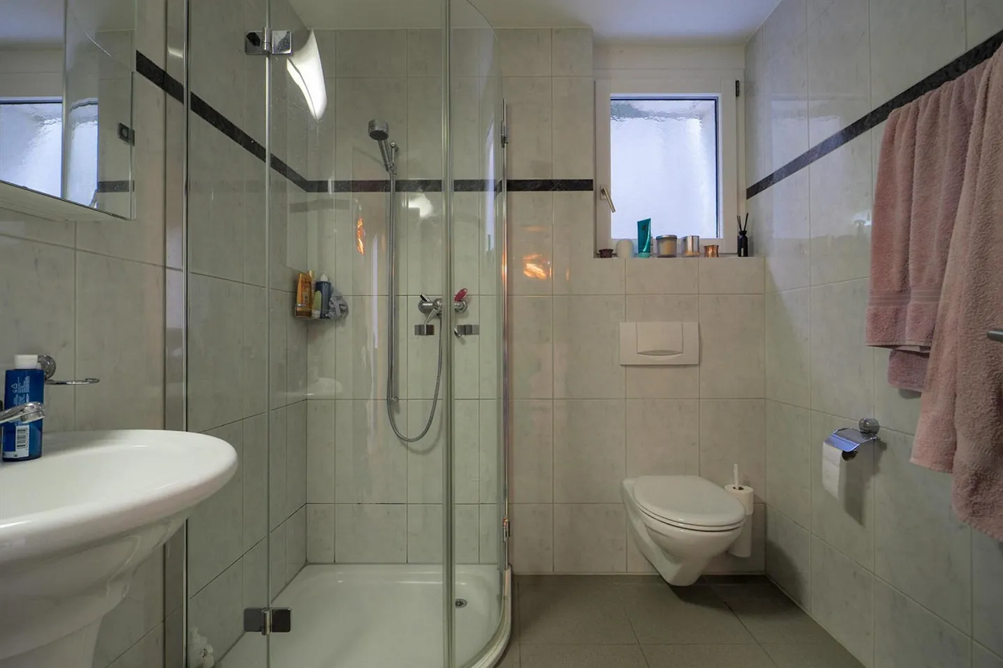 Charmentes 5.5-Zimmer-Einfamilienhaus in Feusisberg mit traumhafter... - Photo 12 of 13