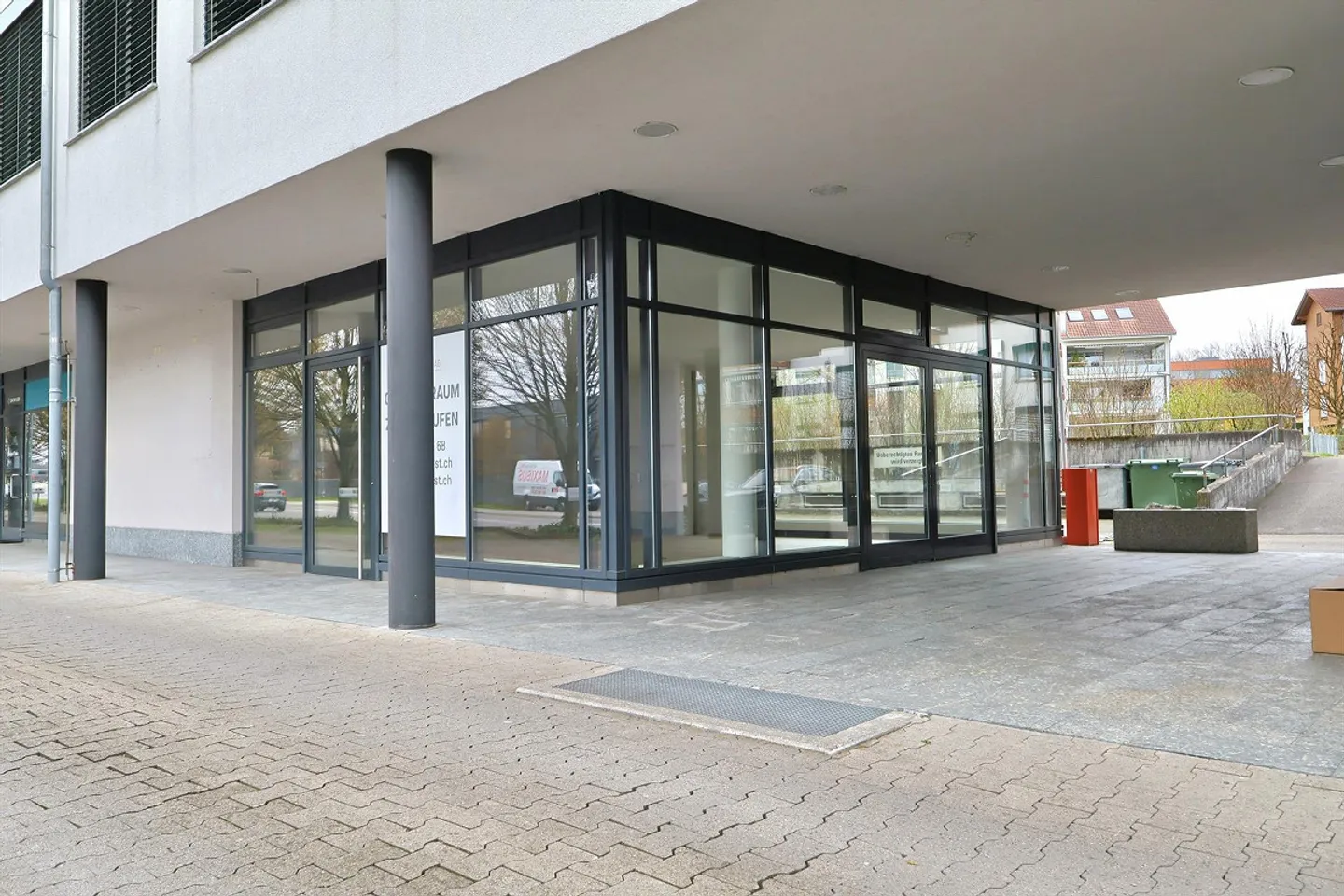 Espace commercial moderne à Holzhäusern - utilisation polyvalente - Photo 4 sur 23