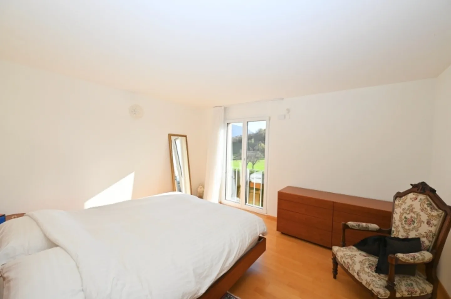 Elegant villa with panoramic views and expansion potential - Photo 12 of 15