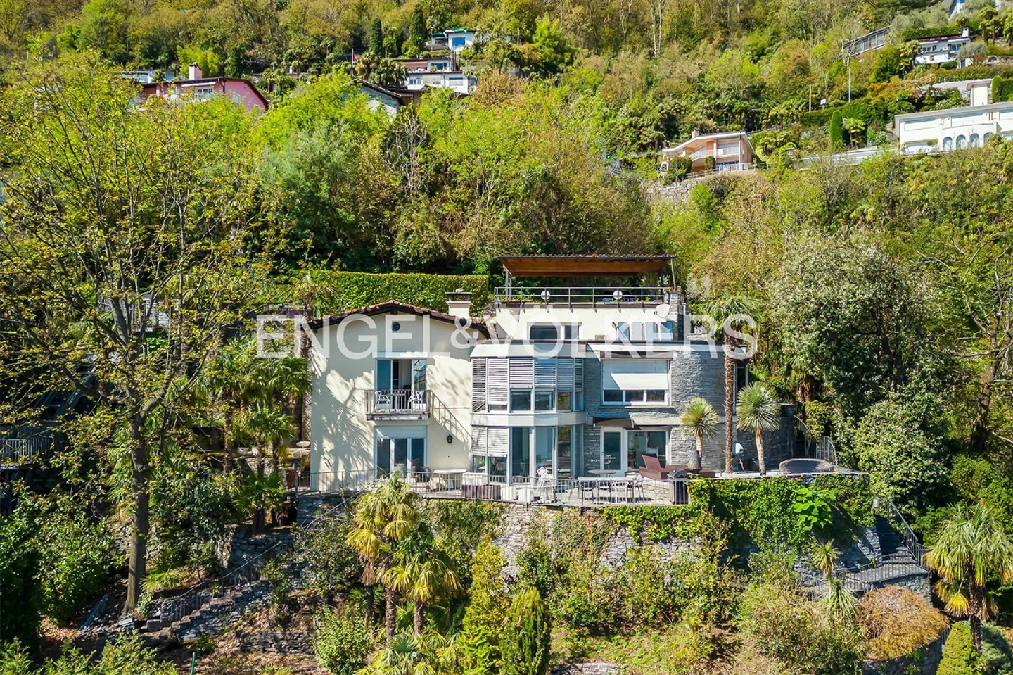 Dream Villa & Guest House - Discreet Luxury at Lake Maggiore (60) - Photo 3 of 27