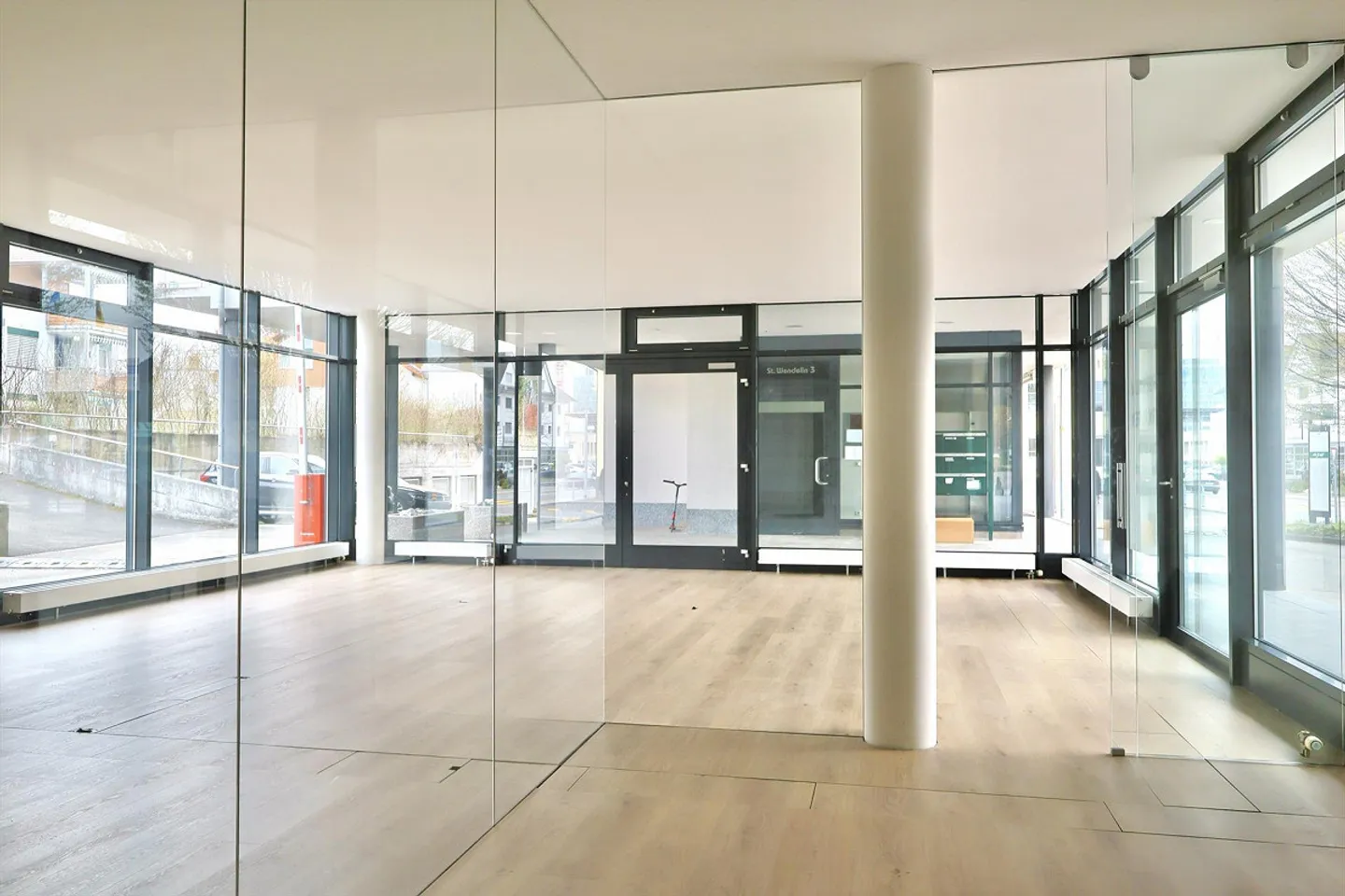 Espace commercial moderne à Holzhäusern - utilisation polyvalente - Photo 11 sur 23