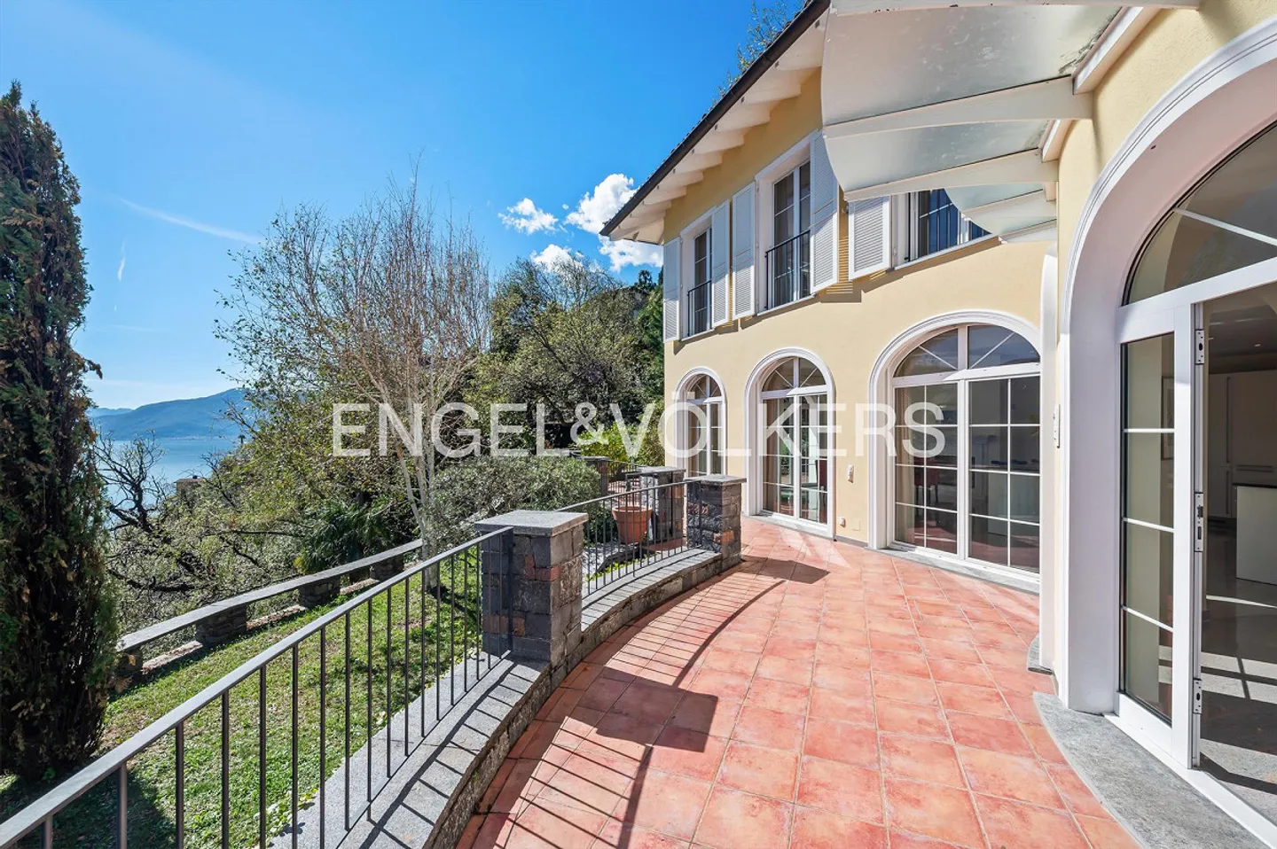 Dream Villa & Guest House - Discreet Luxury at Lake Maggiore (60) - Photo 4 of 27
