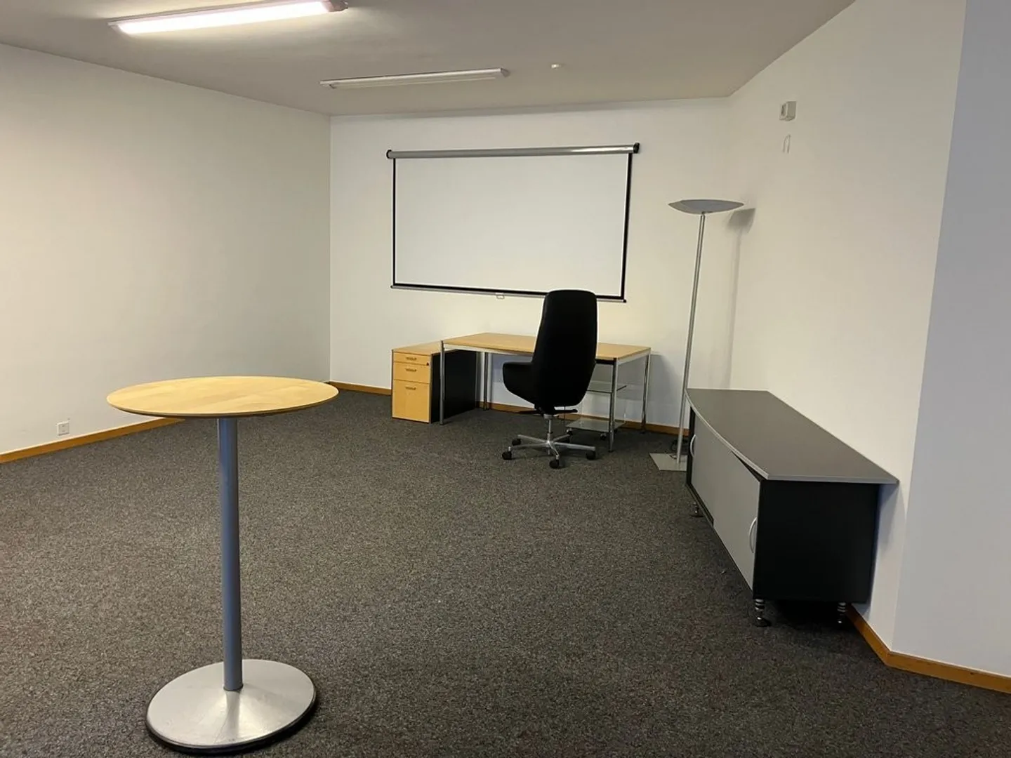 Bürofläche mit 57 m2 in Basel - Foto 2 von 3