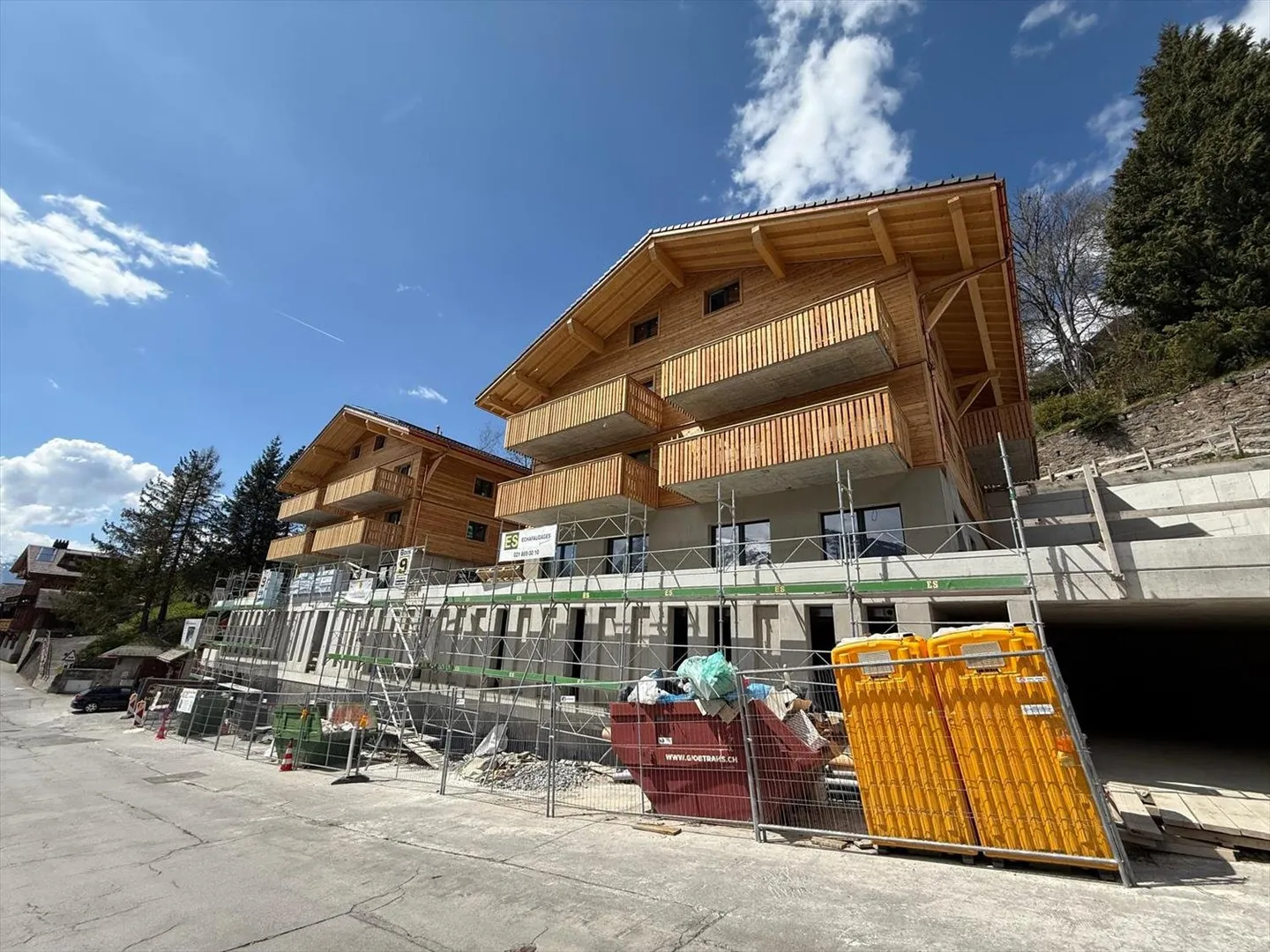 Magnifique appartement de 2,5 pièces dans un immeuble neuf avec vue imprenable - Photo 1 sur 2
