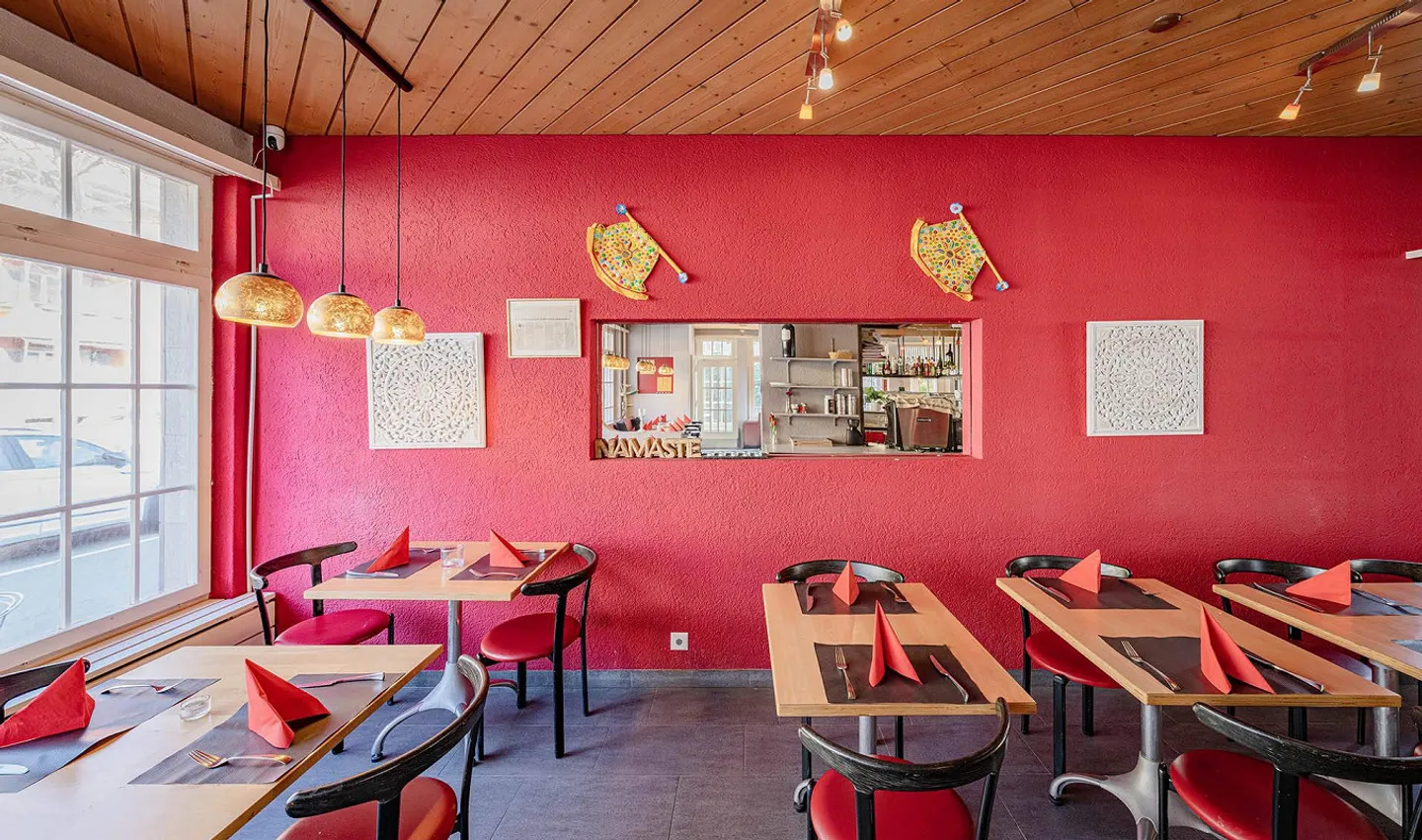 Profitable Residential and Commercial Building with Restaurant and Apartments - Photo 5 of 5