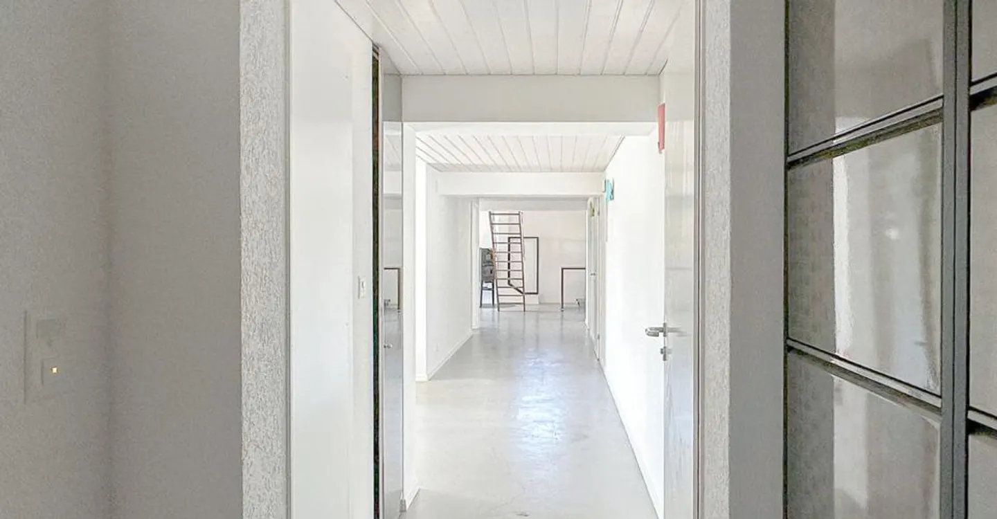 Appartamento di 2.5 locali di circa 130 m2 all'ultimo piano - Foto 7 di 9