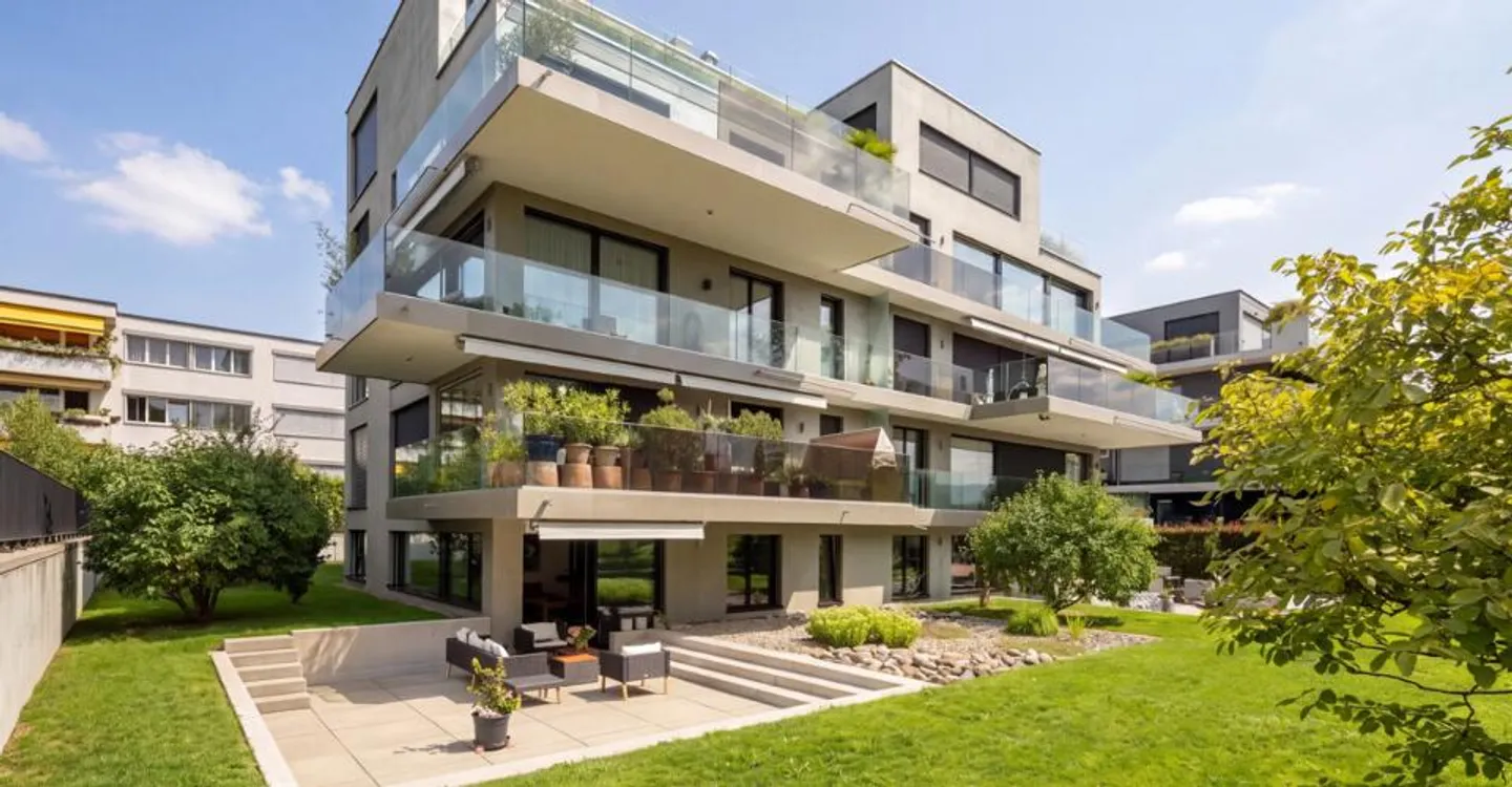 Küsnacht : appartement de jardin moderne avec un grand espace extérieur - Photo 1 sur 6