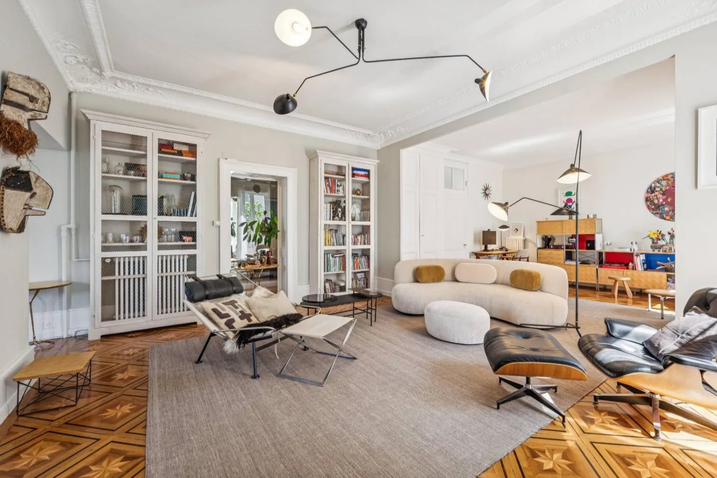 Magnificent 5.5-room apartment in Haussmann style, completely renovated - Photo 1 of 5