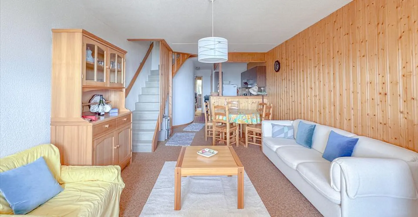 Charming Duplex with View - Photo 6 of 13