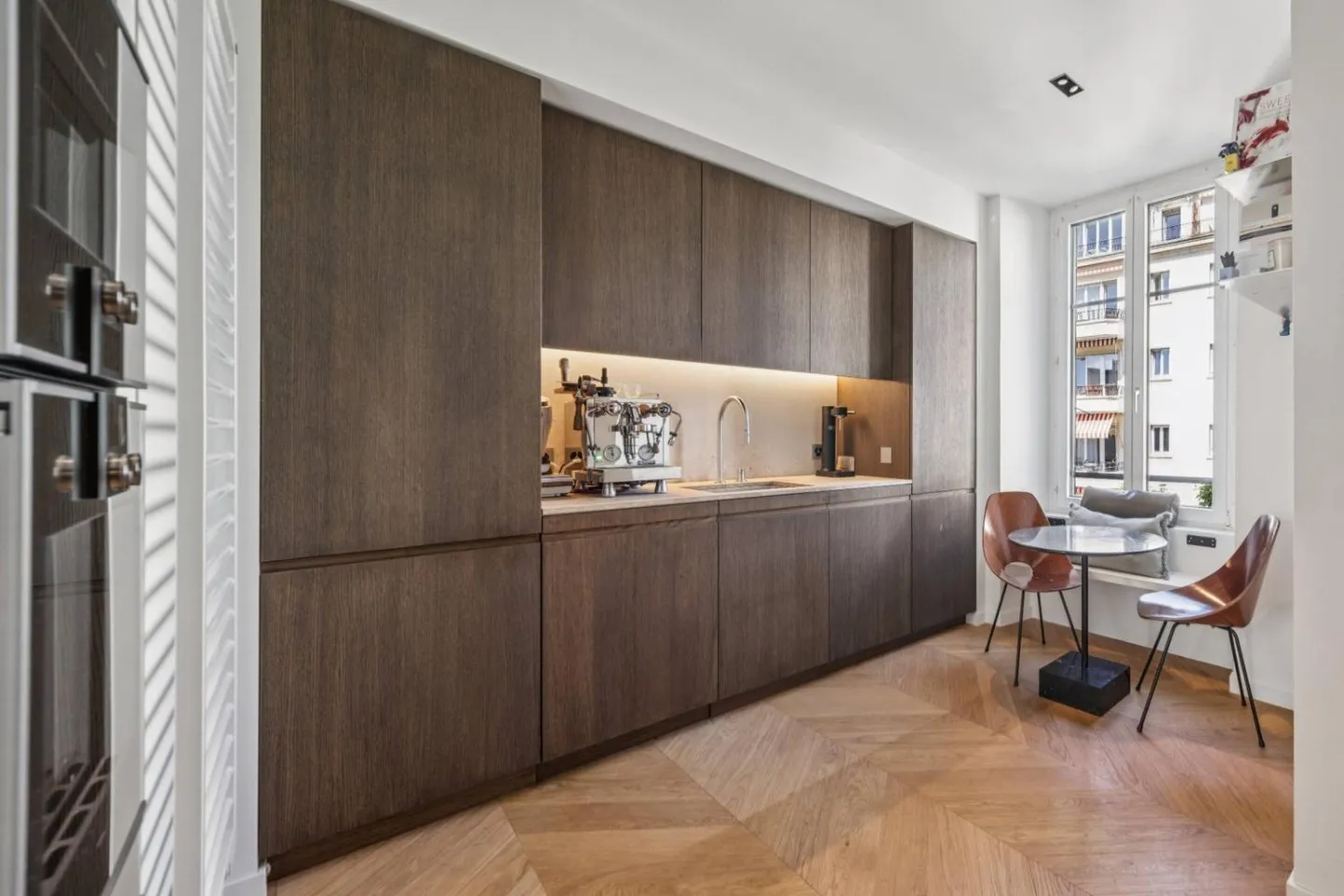 Magnificent 5.5-room apartment in Haussmann style, completely renovated - Photo 5 of 5