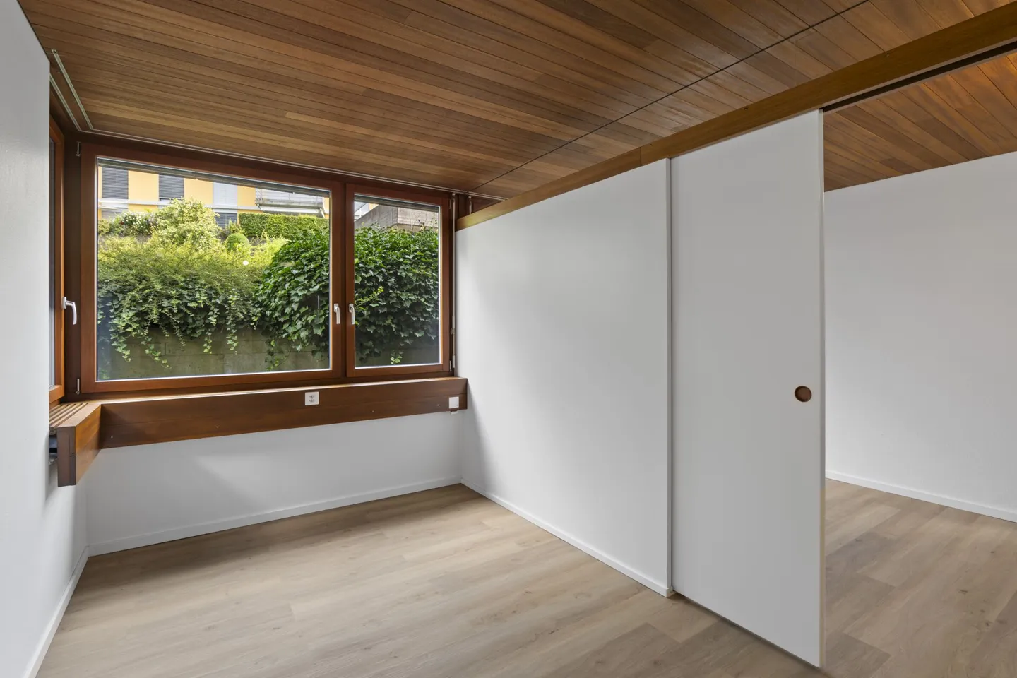 Living above Lake Zug - modern, stylish, unique - Photo 12 of 23